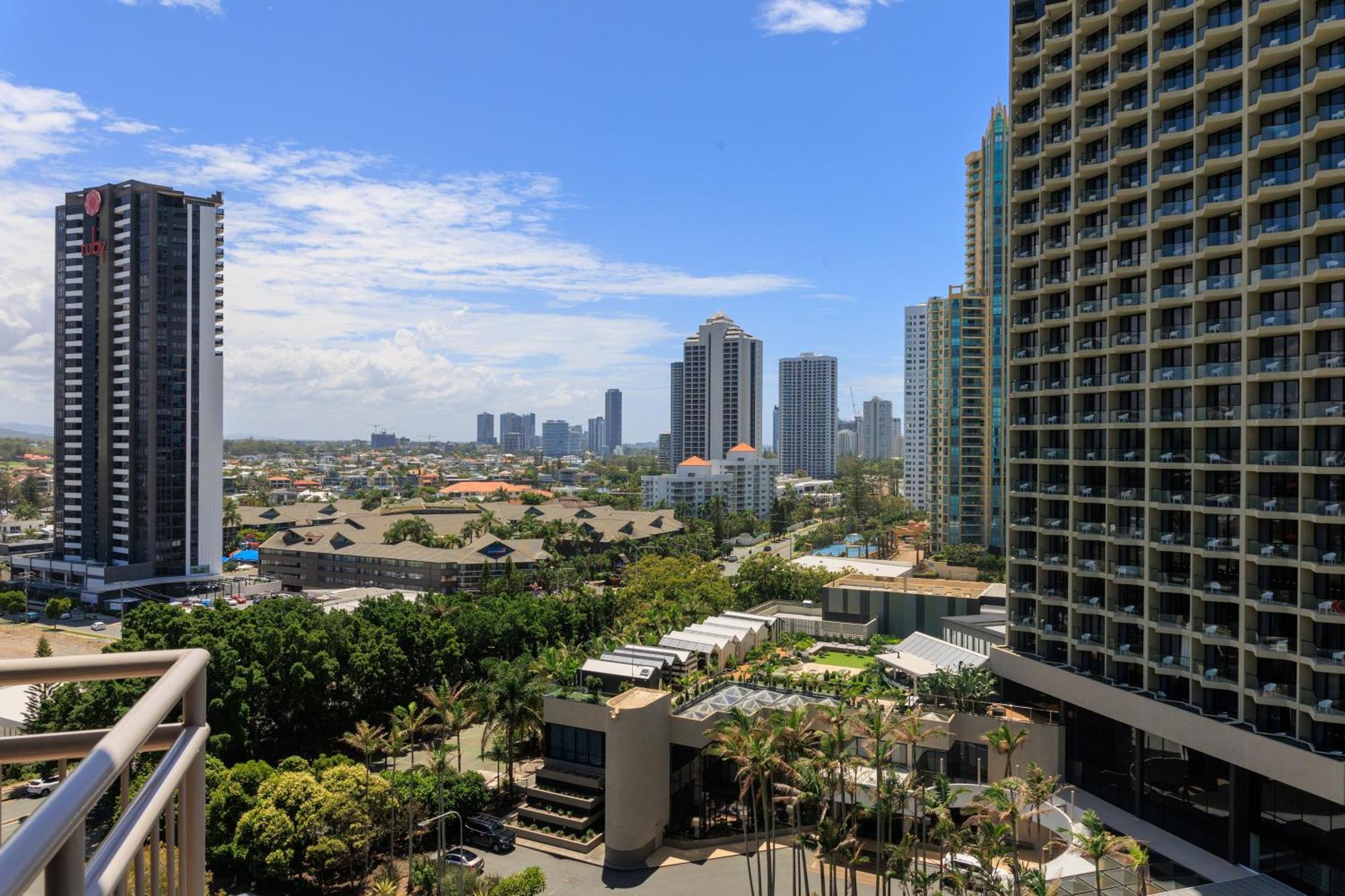 Holiday Holiday Crown Towers Gold Coast Eksteriør billede