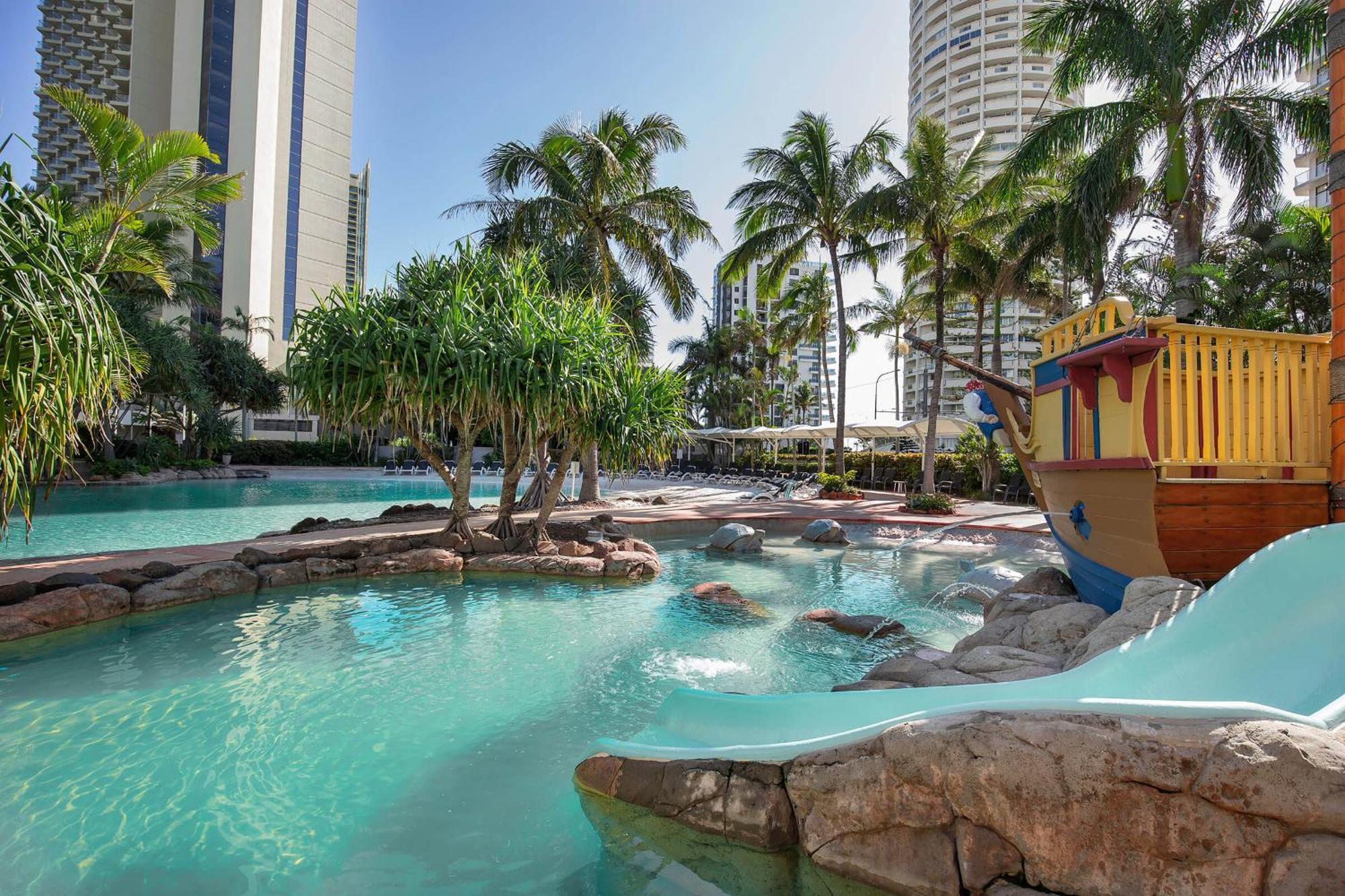 Holiday Holiday Crown Towers Gold Coast Eksteriør billede
