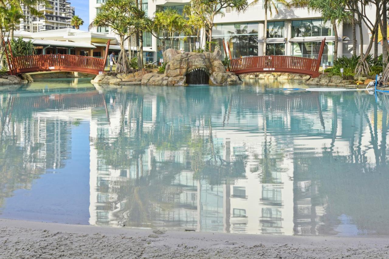 Holiday Holiday Crown Towers Gold Coast Eksteriør billede